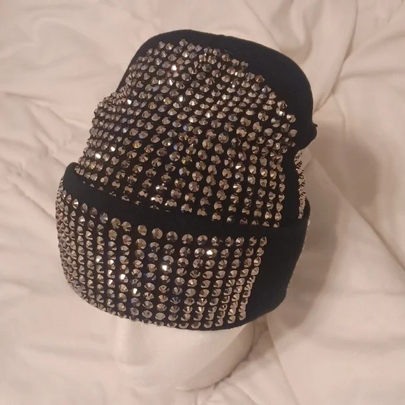 NEW!!! Women's Natasha rhinestone beanie! - Picture 2 of 6